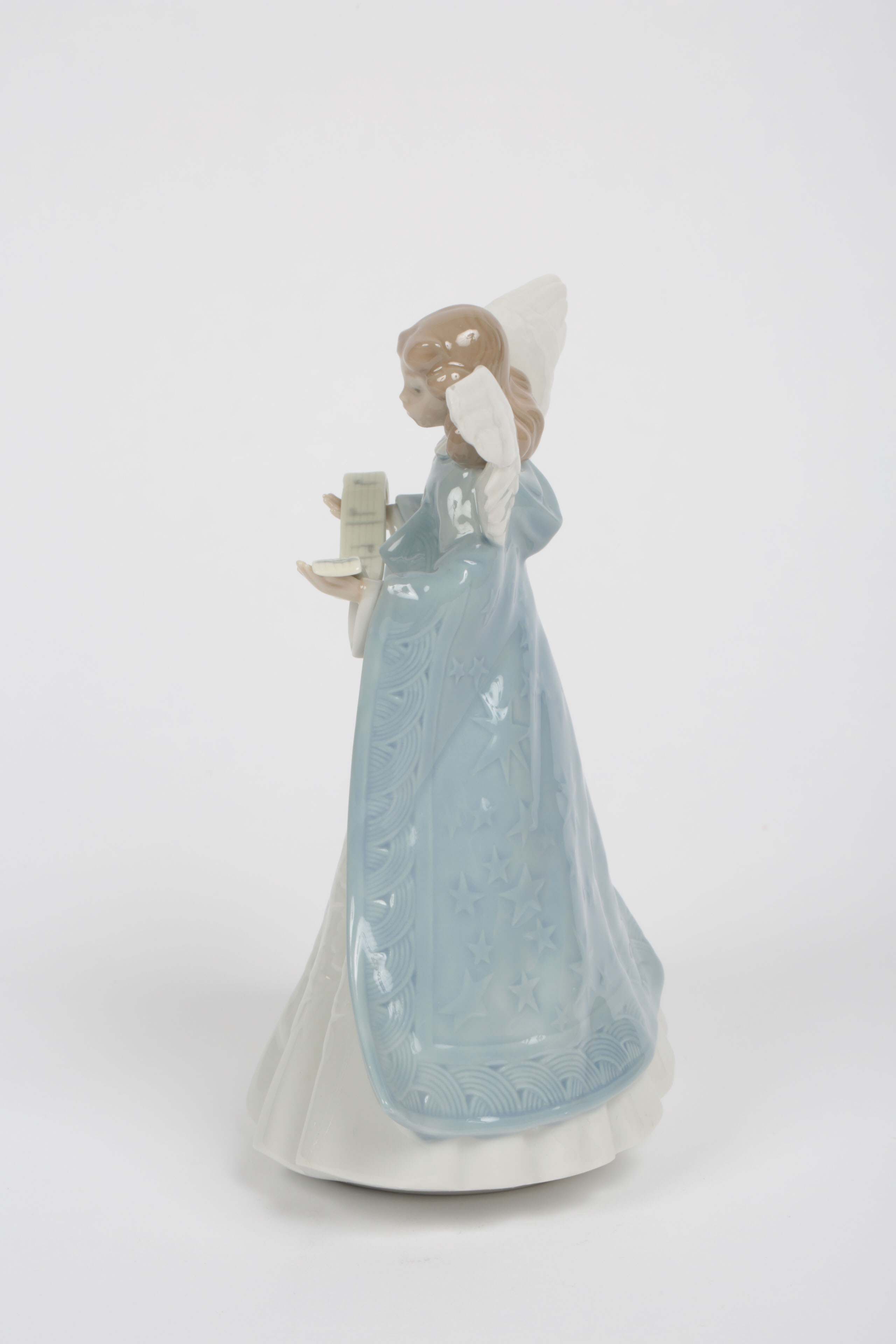 Lladró "Christmas Angel Singer" Porcelain Figurine EBTH