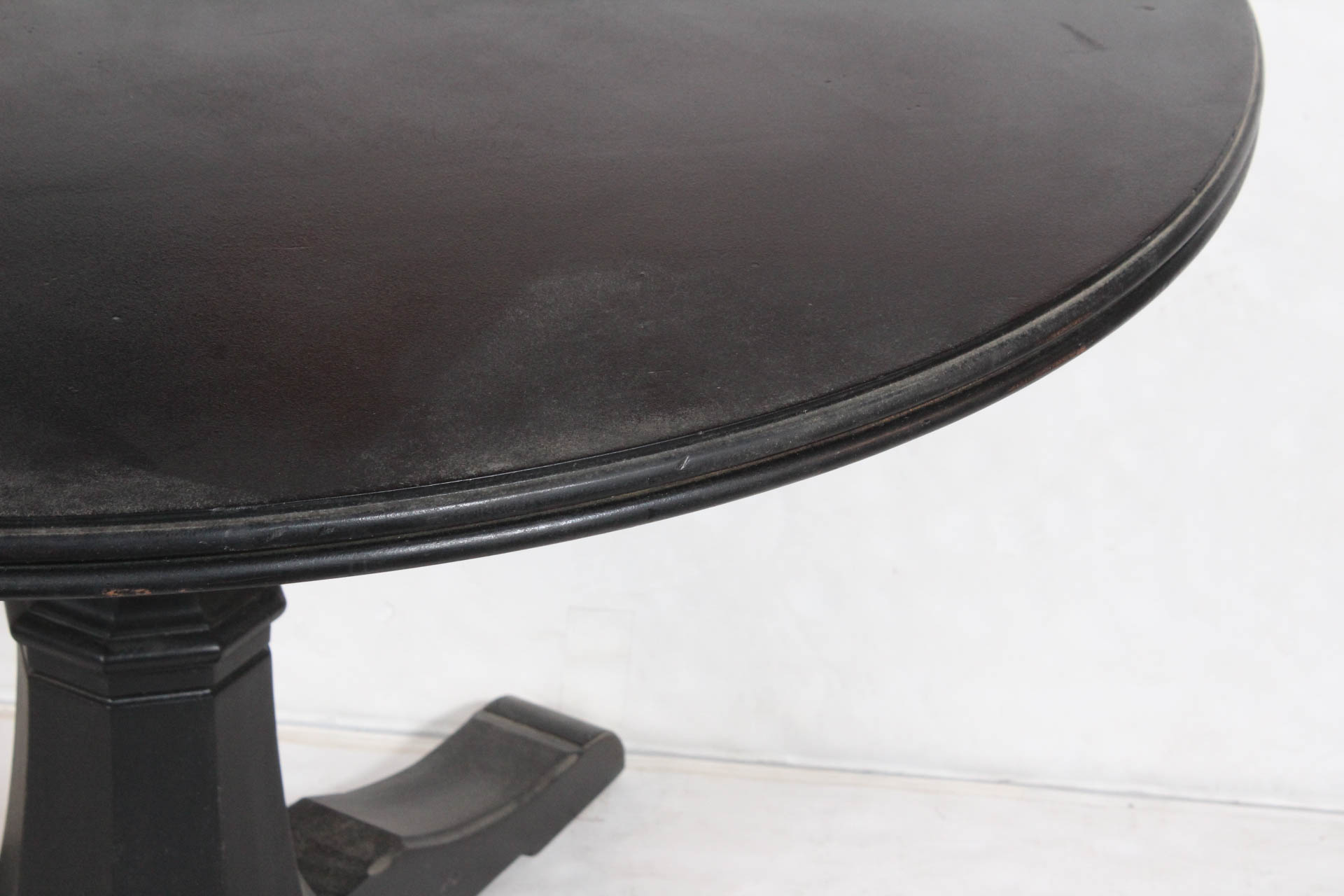 Pedestal Hydraulic Adjustable Table EBTH