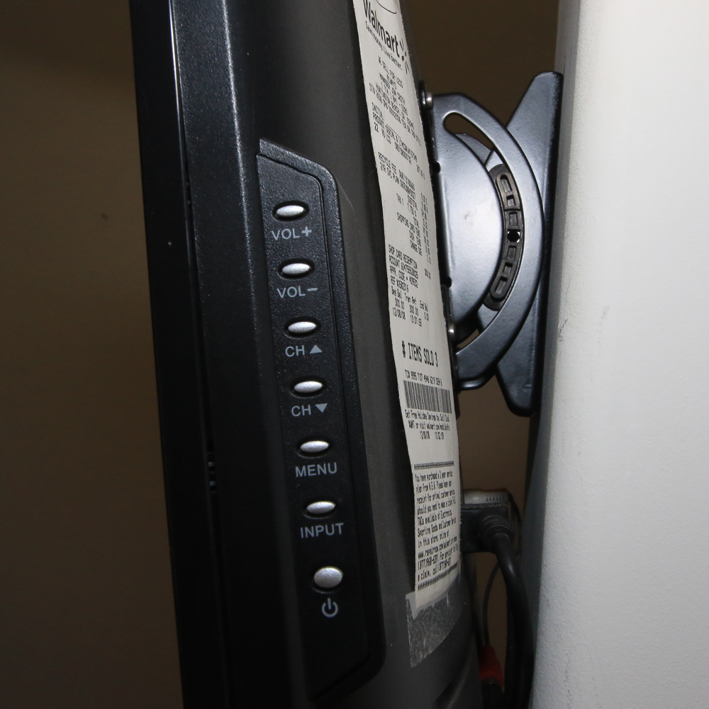 Vizio Flat Screen Television EBTH