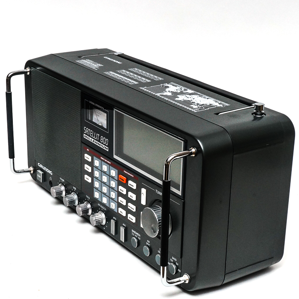 Grundig Satellit 800 Millenium Radio EBTH