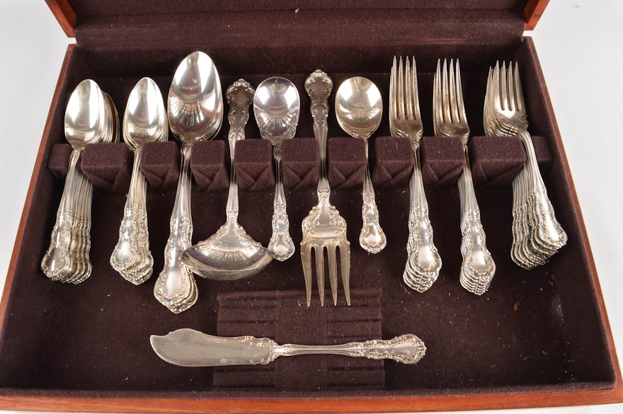 Wallace Old Atlanta Sterling Silver Flatware Set EBTH wallace-old-atlanta-sterling-silver-flatware-set-ebth