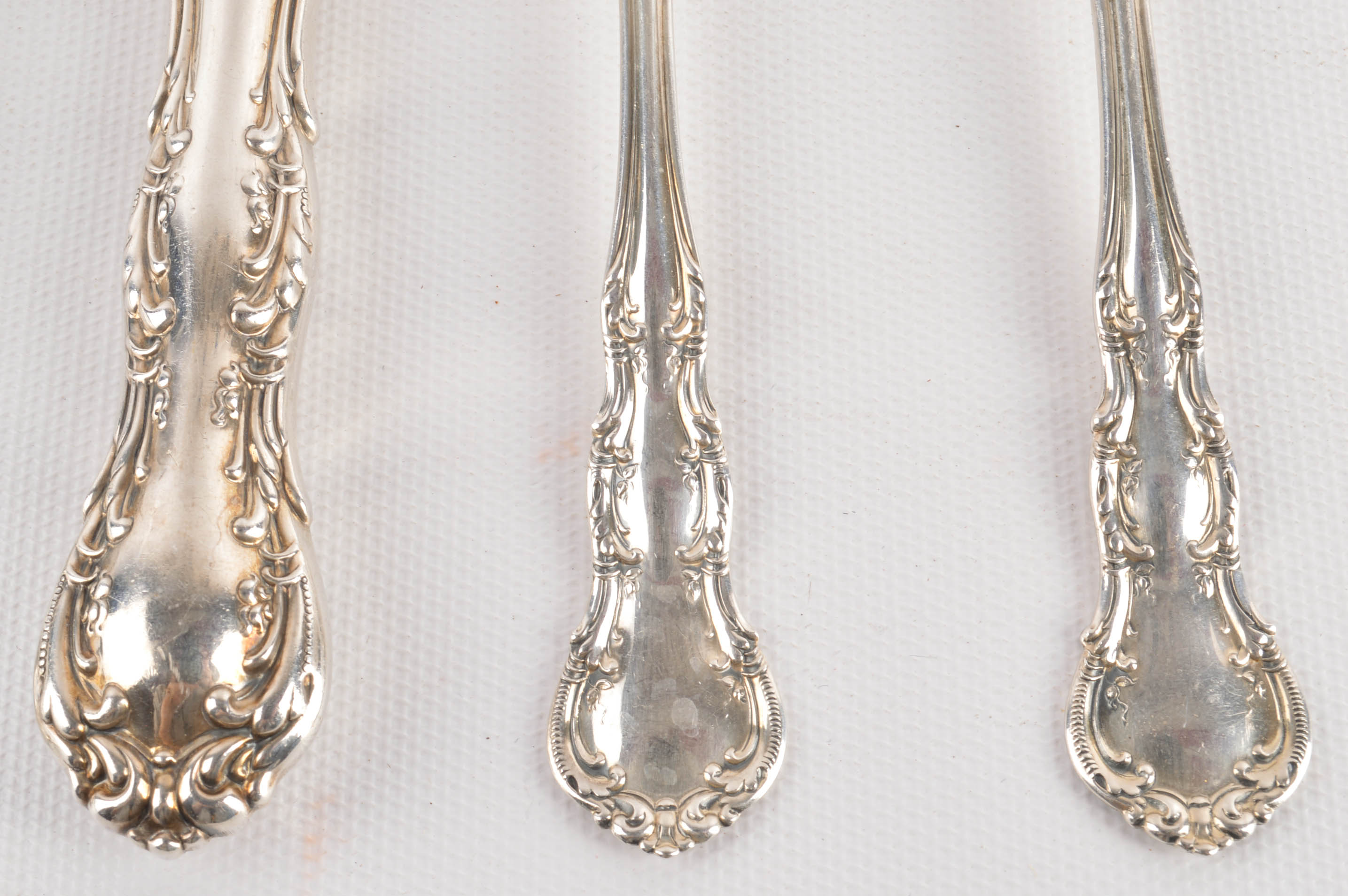 Wallace "Old Atlanta" Sterling Silver Flatware Set EBTH