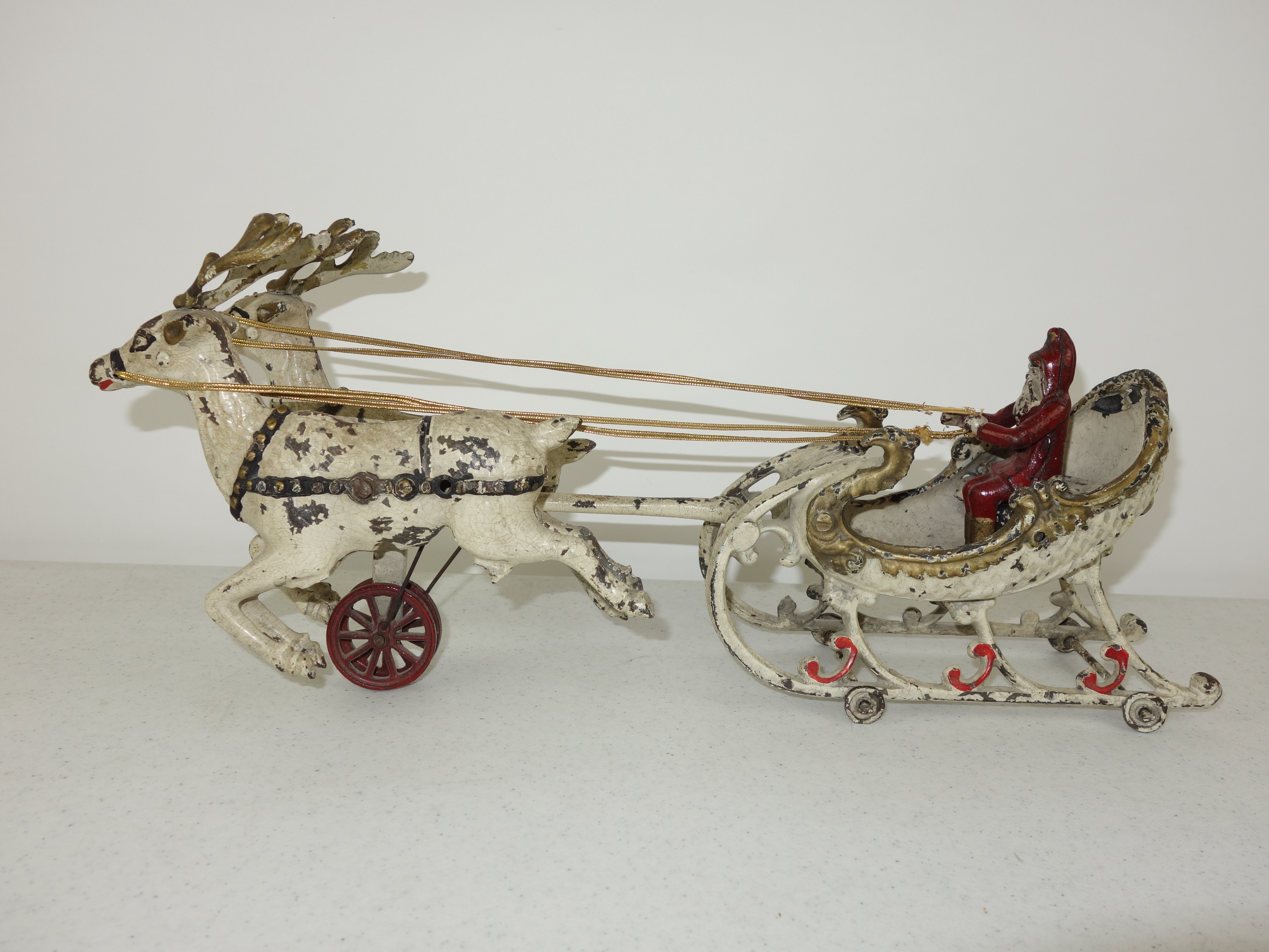Antique Hubley Cast Iron Santa Claus, Sleigh and Reindeer EBTH