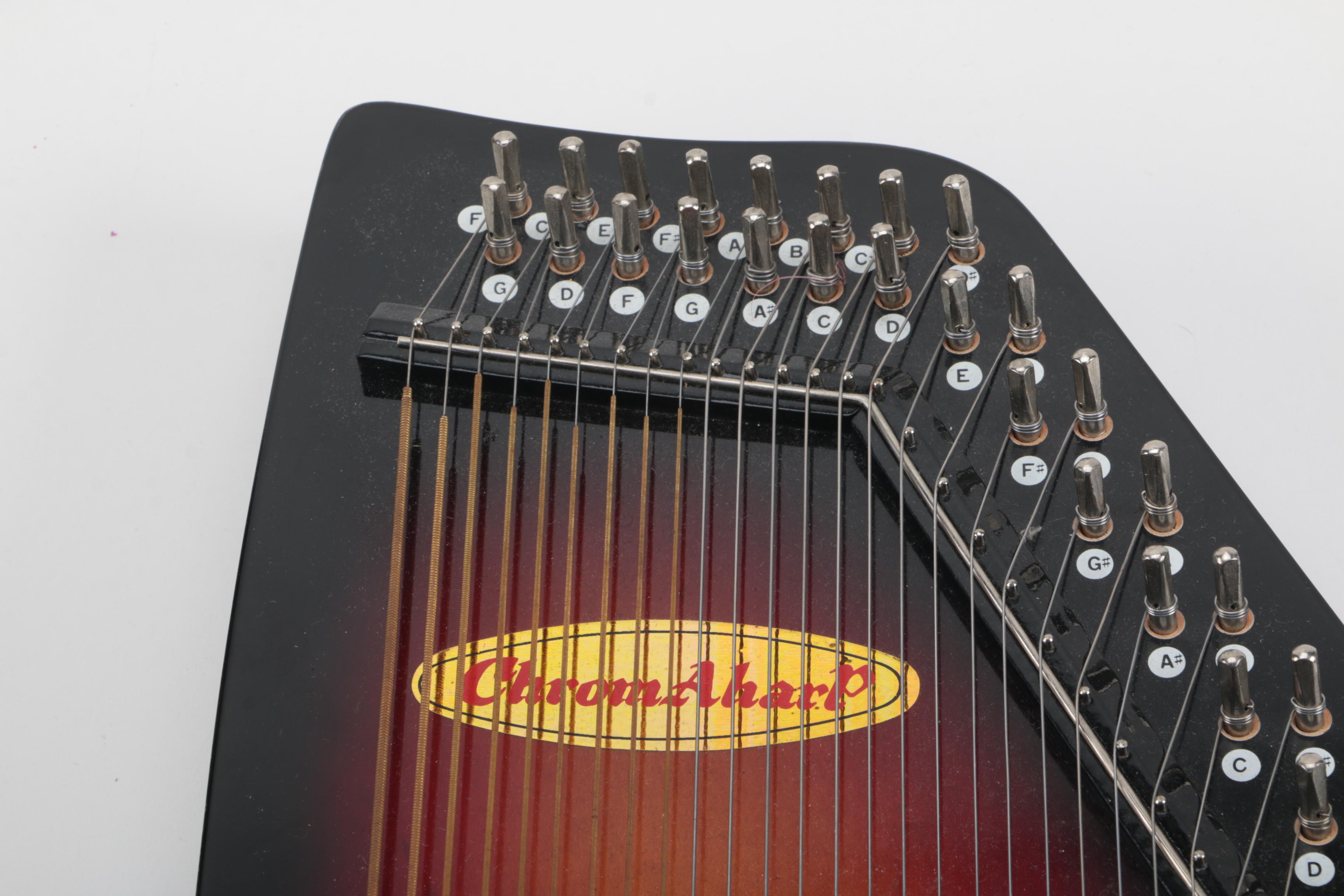 Chromaharp 15Chord Autoharp and Case EBTH