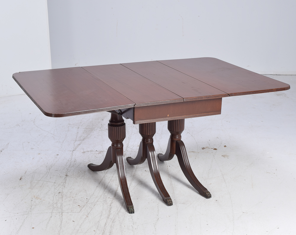 Duncan Phyfe Style Walnut Veneer DropLeaf Table EBTH