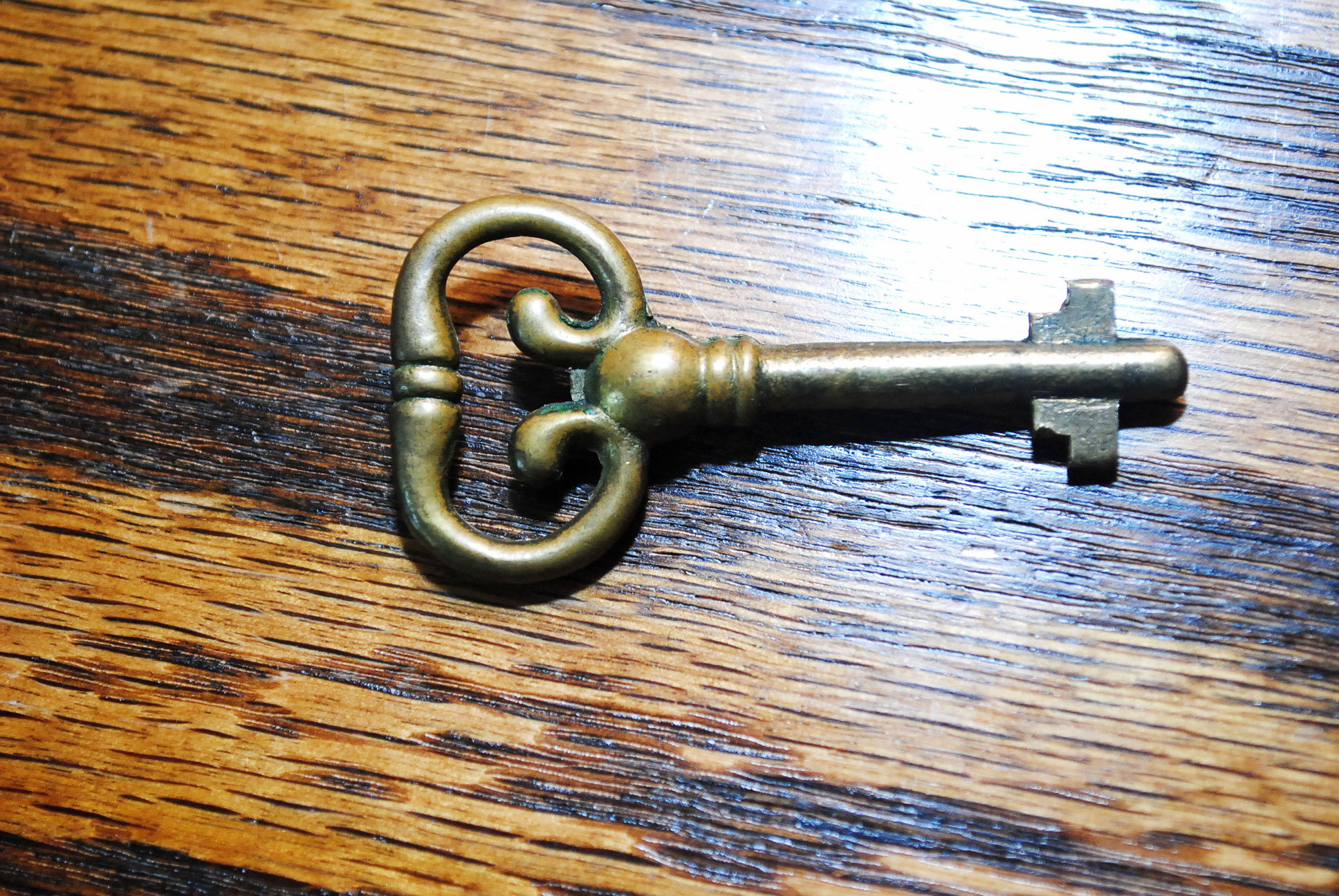 Oak Crest Roll Top Desk with Chair EBTH