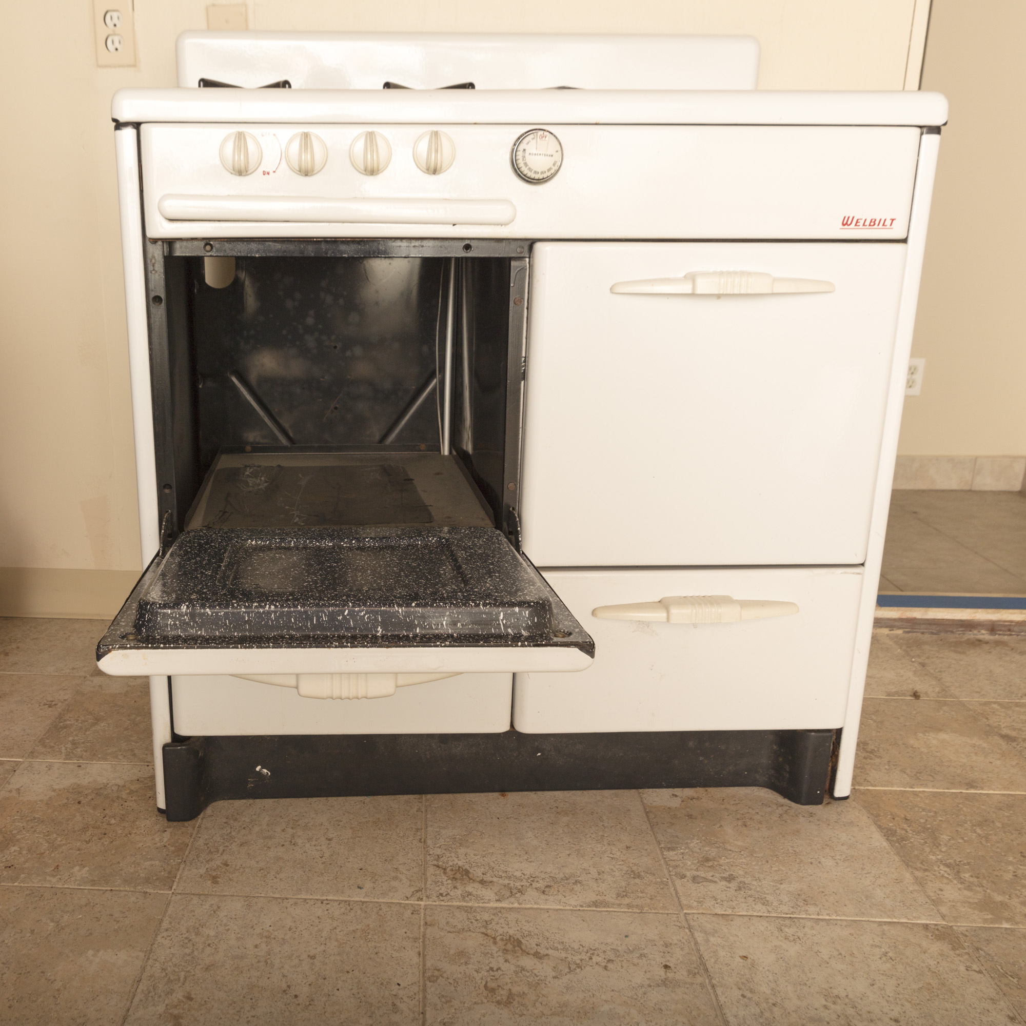 Vintage Welbilt Gas Range EBTH