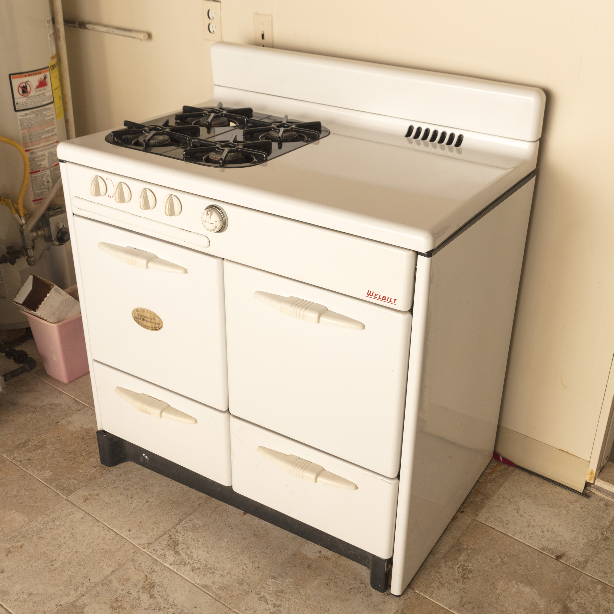 Vintage Welbilt Gas Range EBTH