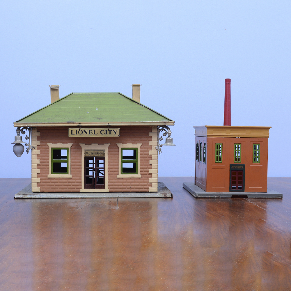 lionel train buildings