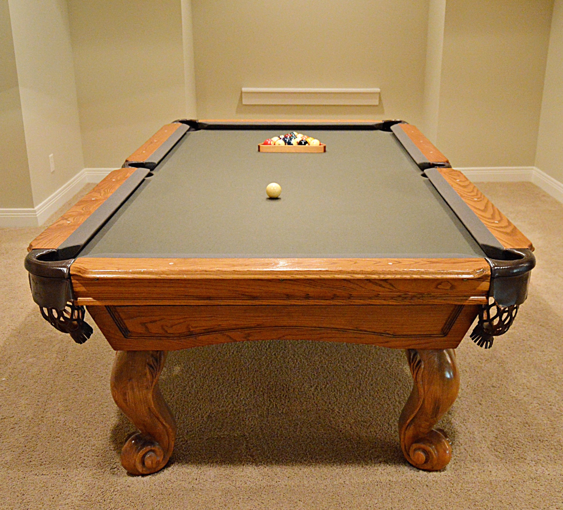Connelly "Sedona" Pool Table with Baseball Motif Pockets EBTH