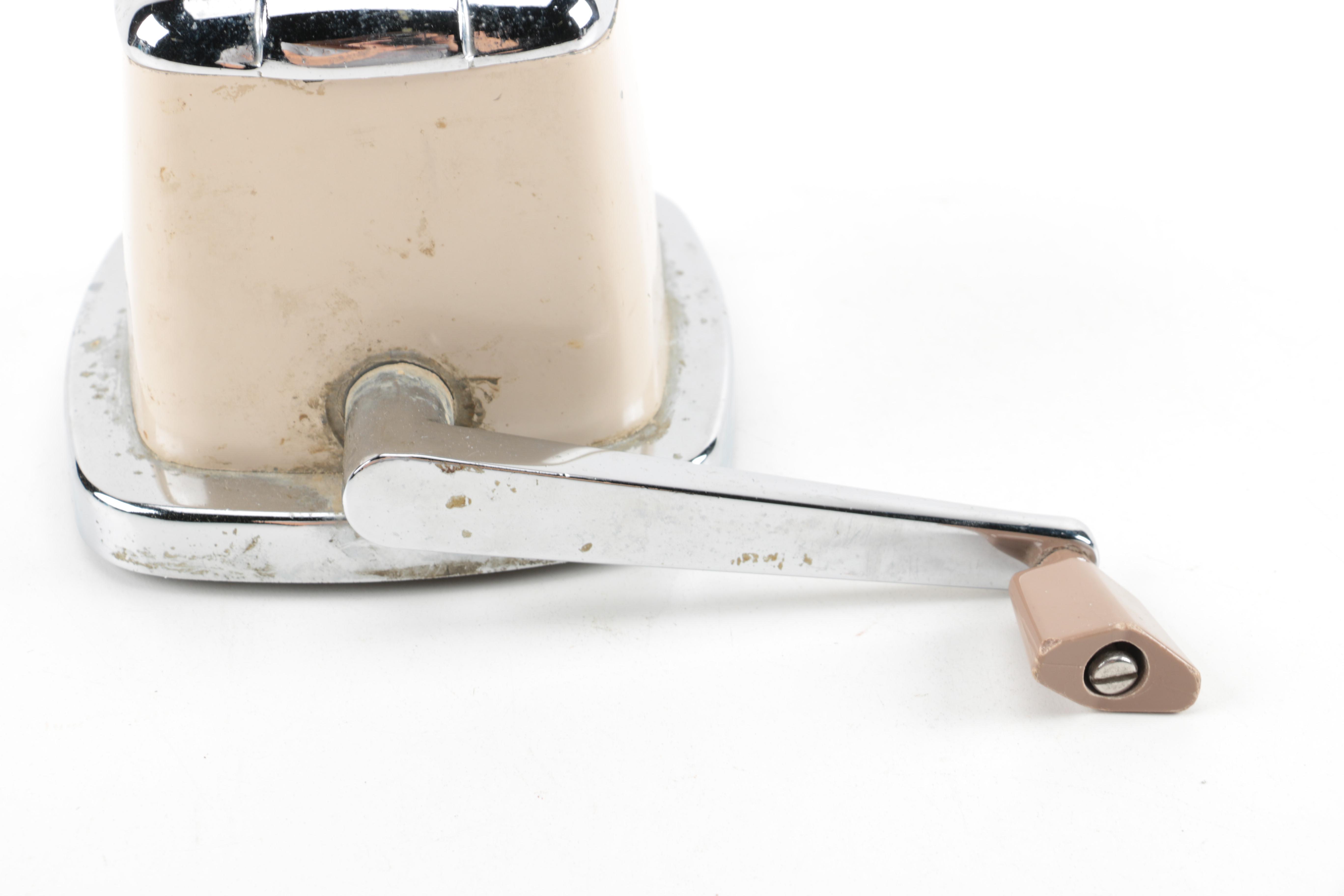 Vintage "SwingAWay" HandCranked Ice Crusher EBTH