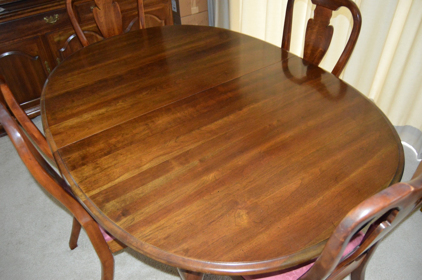 cresent dining room table