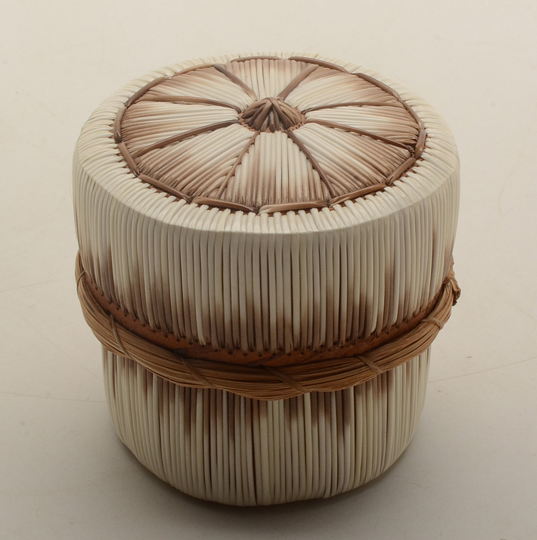 Vintage Native American Style Lidded Baskets EBTH