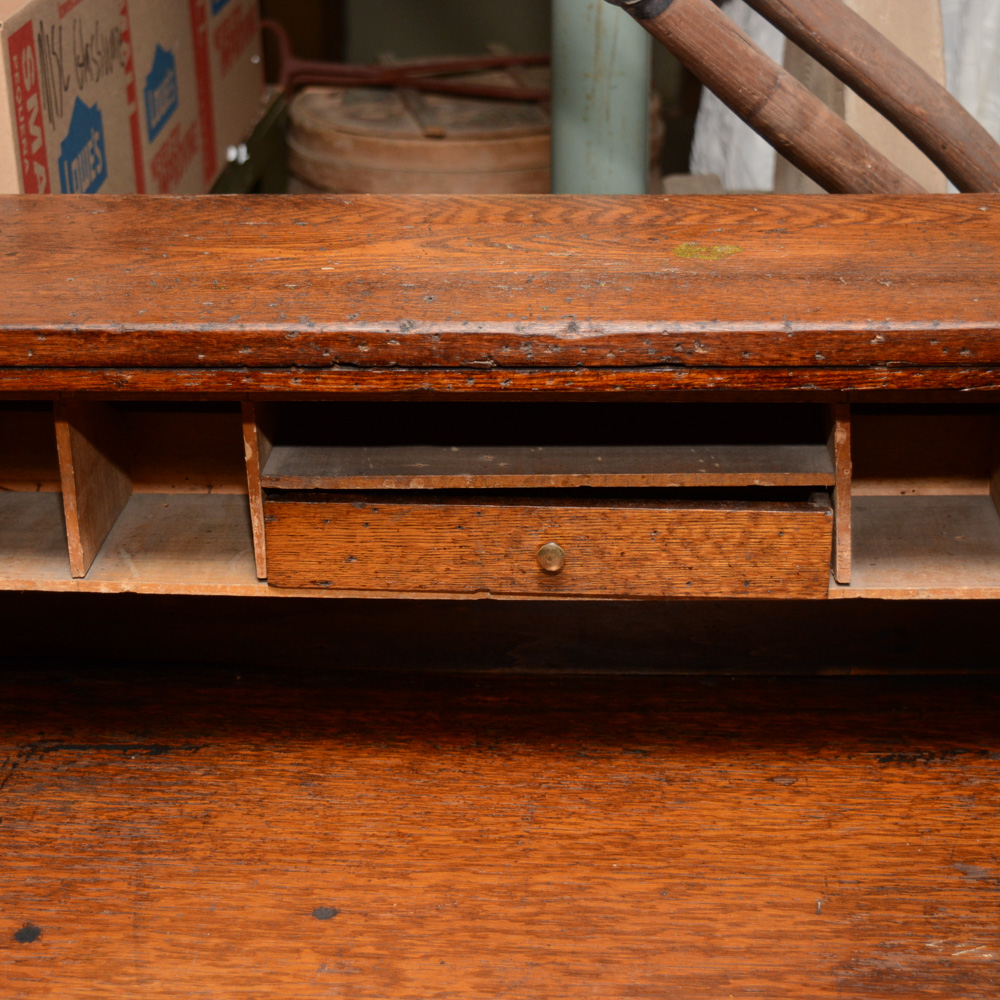 Vintage Child's Oak Roll Top Desk EBTH