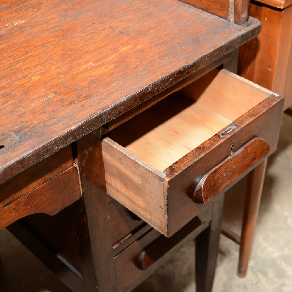 Vintage Child's Oak Roll Top Desk EBTH