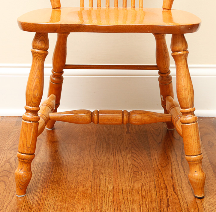 Oak Pedestal Base Dining Table and Chairs EBTH