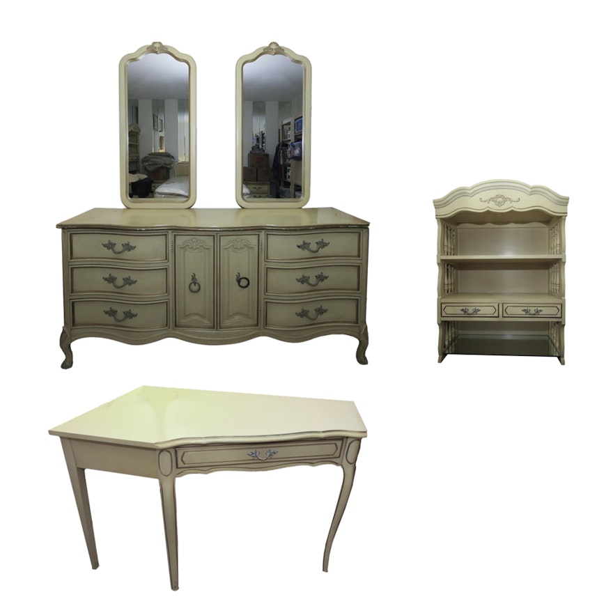 Vintage French Provincial Style Bedroom Set By Dixie