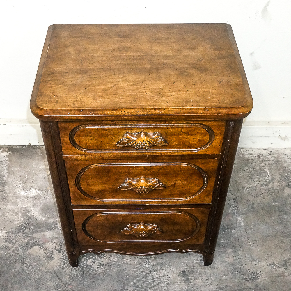 Vintage Victorian Style Cherry Nightstands by Davis Company EBTH
