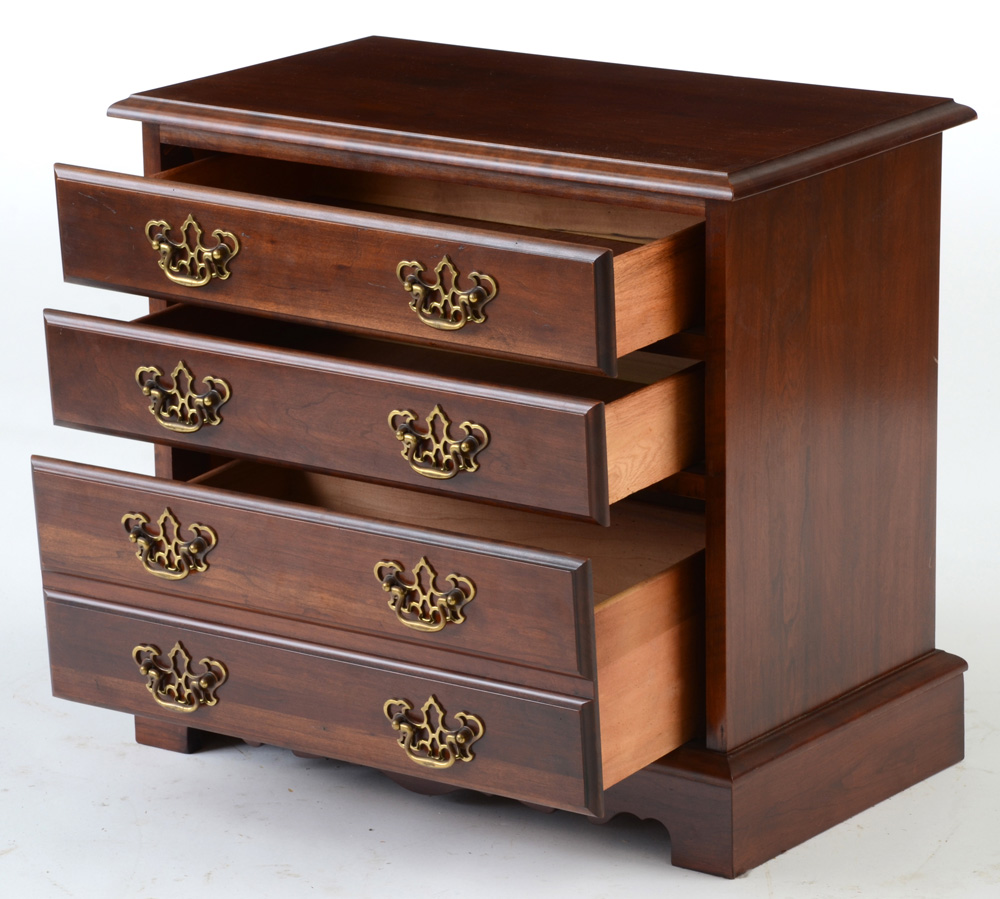 Cherry Chest of Drawers / End Table EBTH