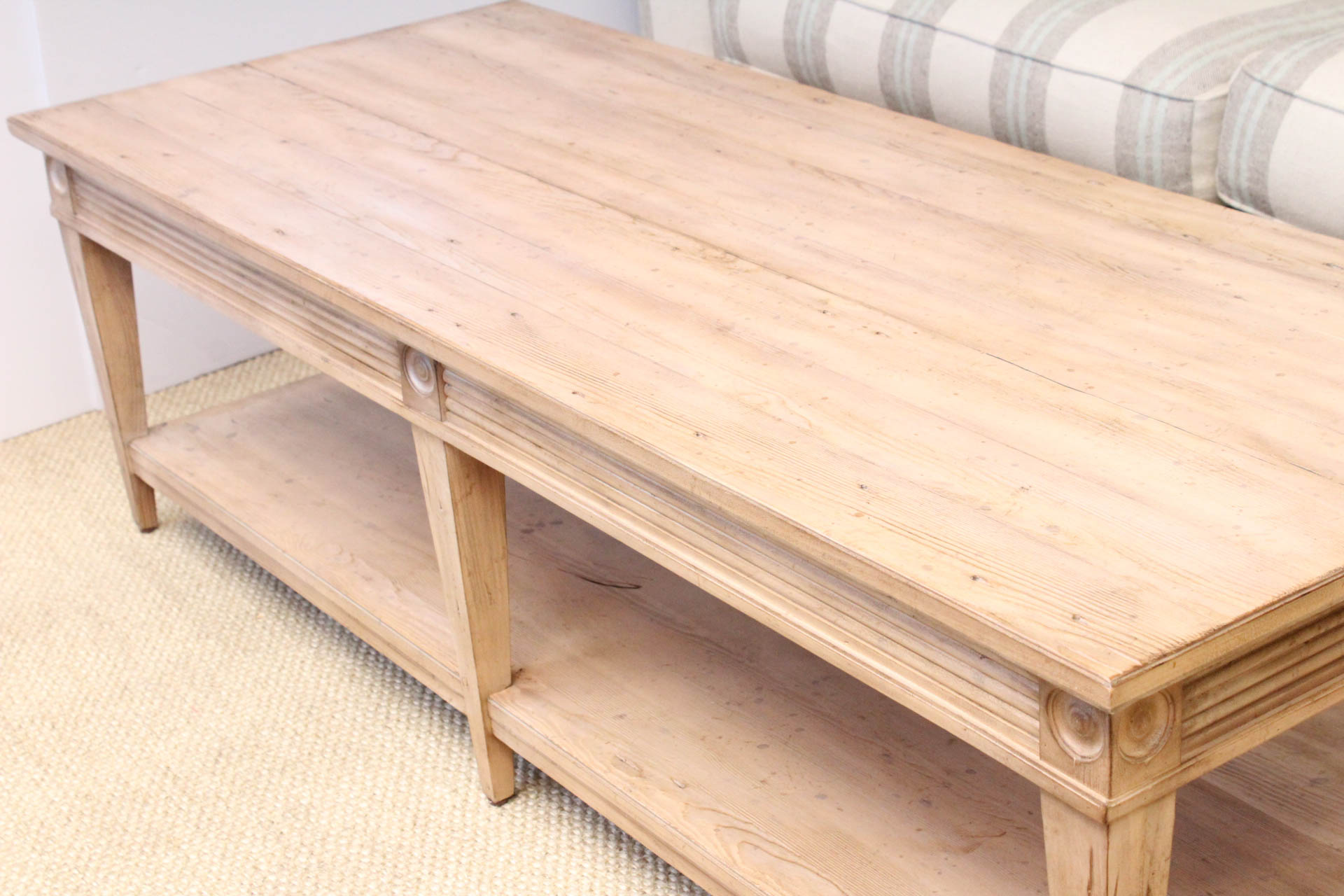 Ethan Allen Rustic Coffee Table EBTH