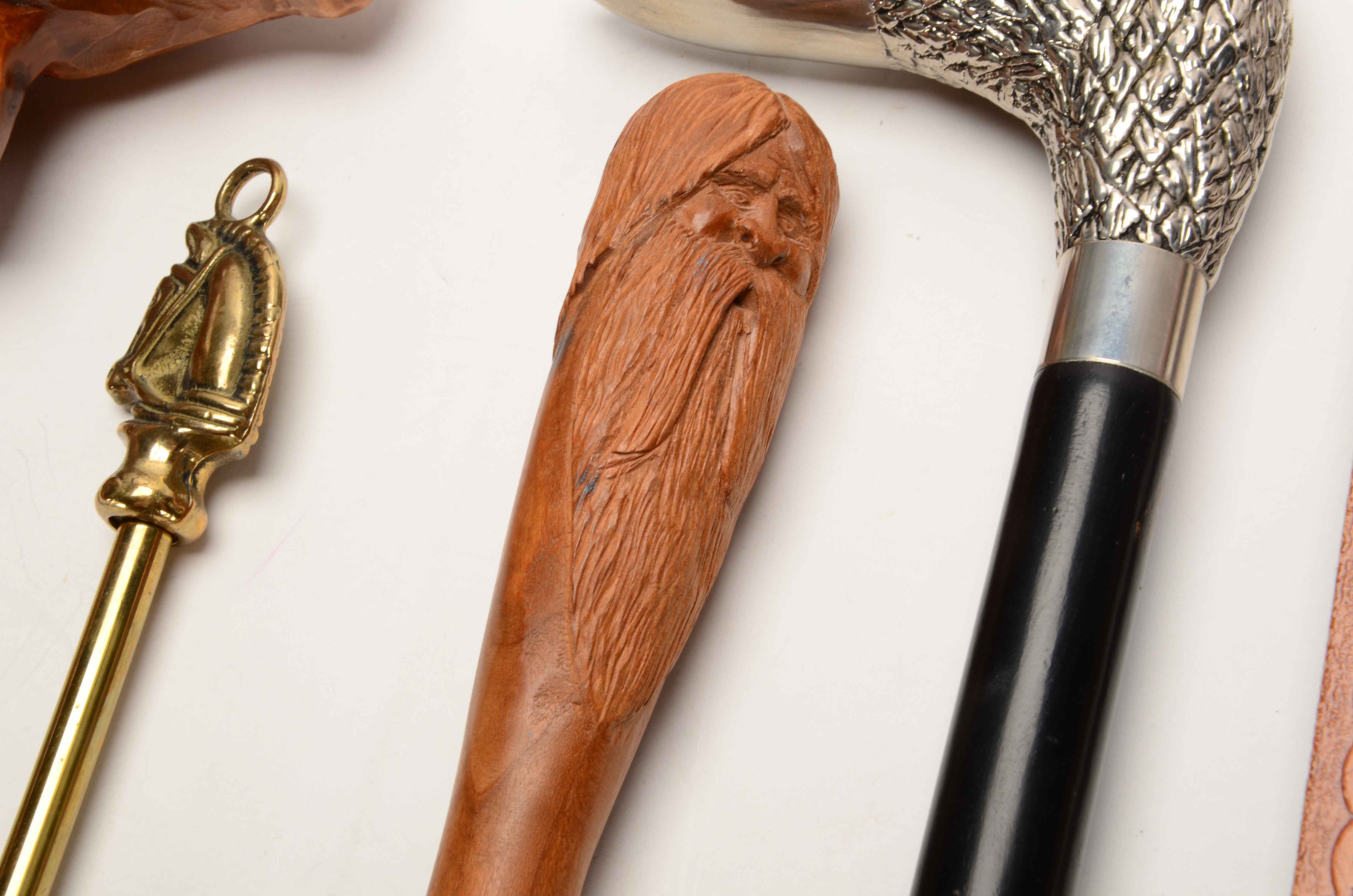 Assorted Vintage Boot Horns EBTH