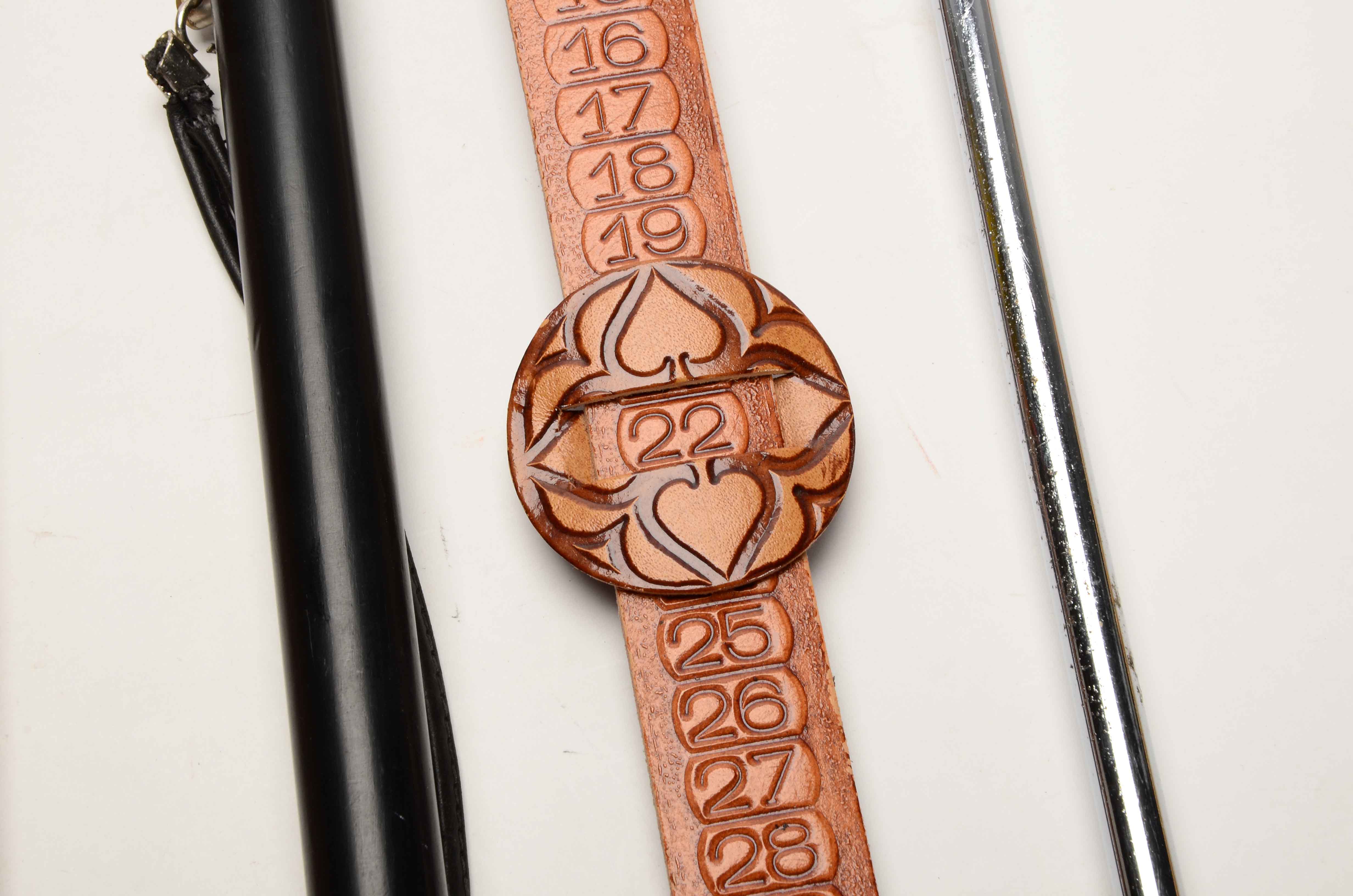 Assorted Vintage Boot Horns EBTH