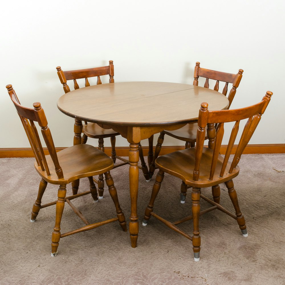 Vintage Hale Company Maple Table and Chairs | EBTH