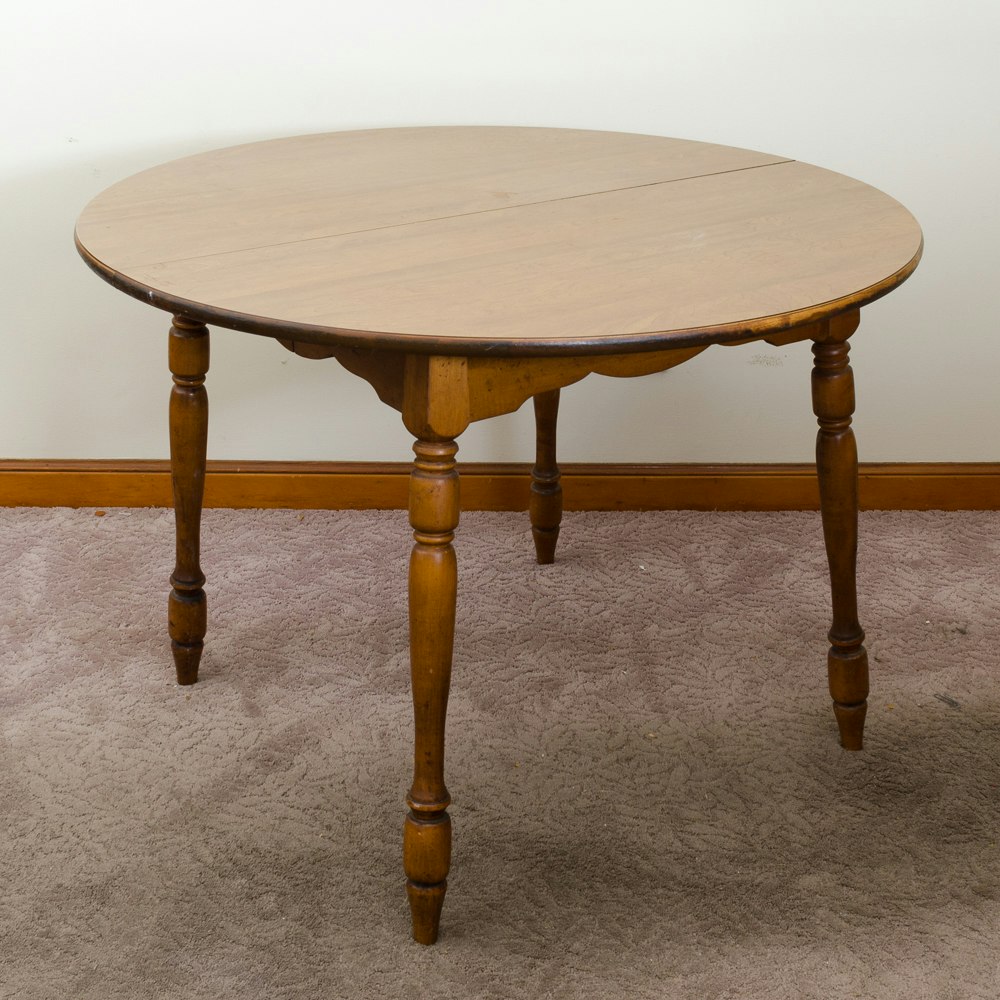 Vintage Hale Company Maple Table and Chairs | EBTH