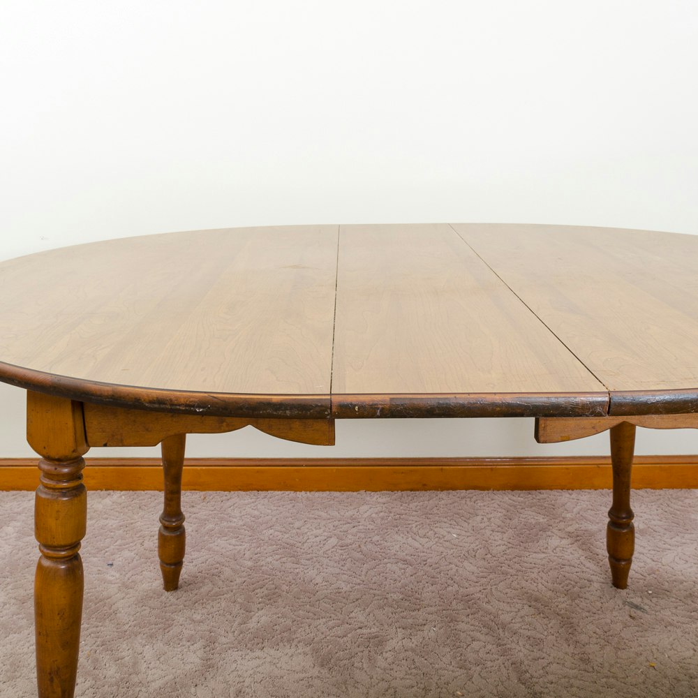 Vintage Hale Company Maple Table and Chairs | EBTH