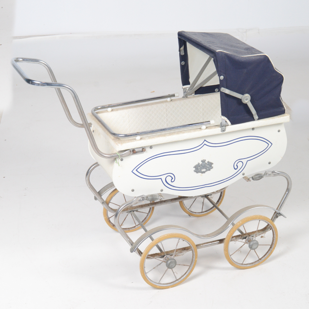 Vintage Welsh Collectible Baby Carriage EBTH