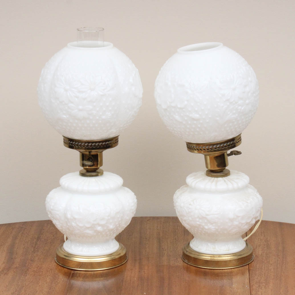 Vintage Milk Glass Table Lamp Pair EBTH