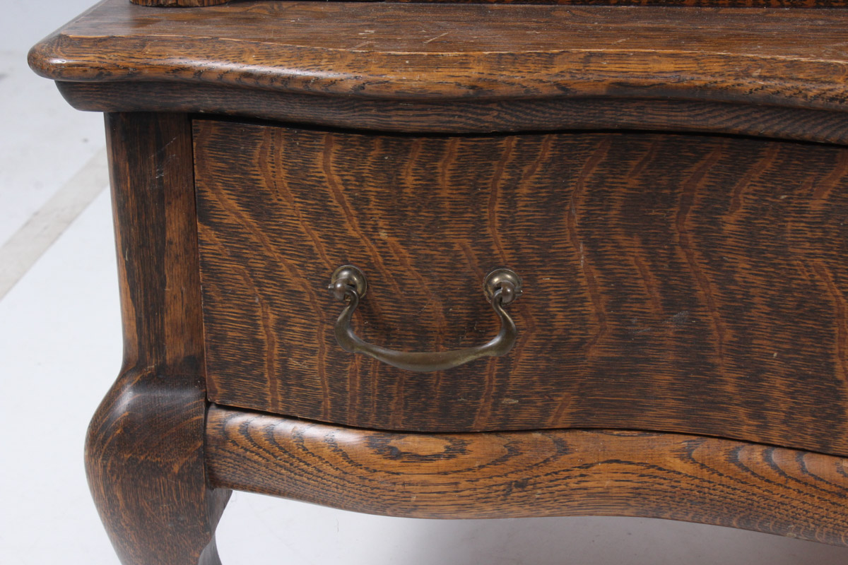 Antique Knockdown Wardrobe in Quartersawn Oak EBTH