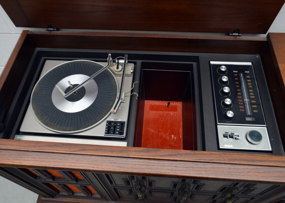 Vintage RCA Stereo Console EBTH