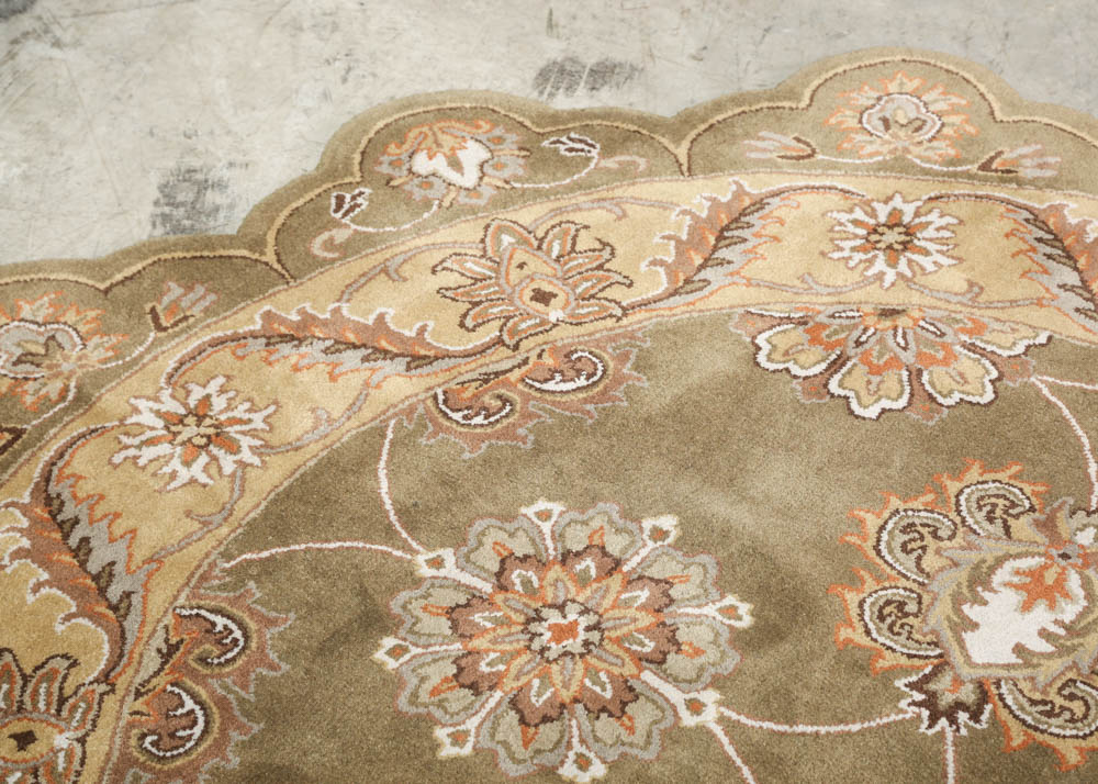 Contemporary HandTufted "Charisma Scallop" Area Rug EBTH