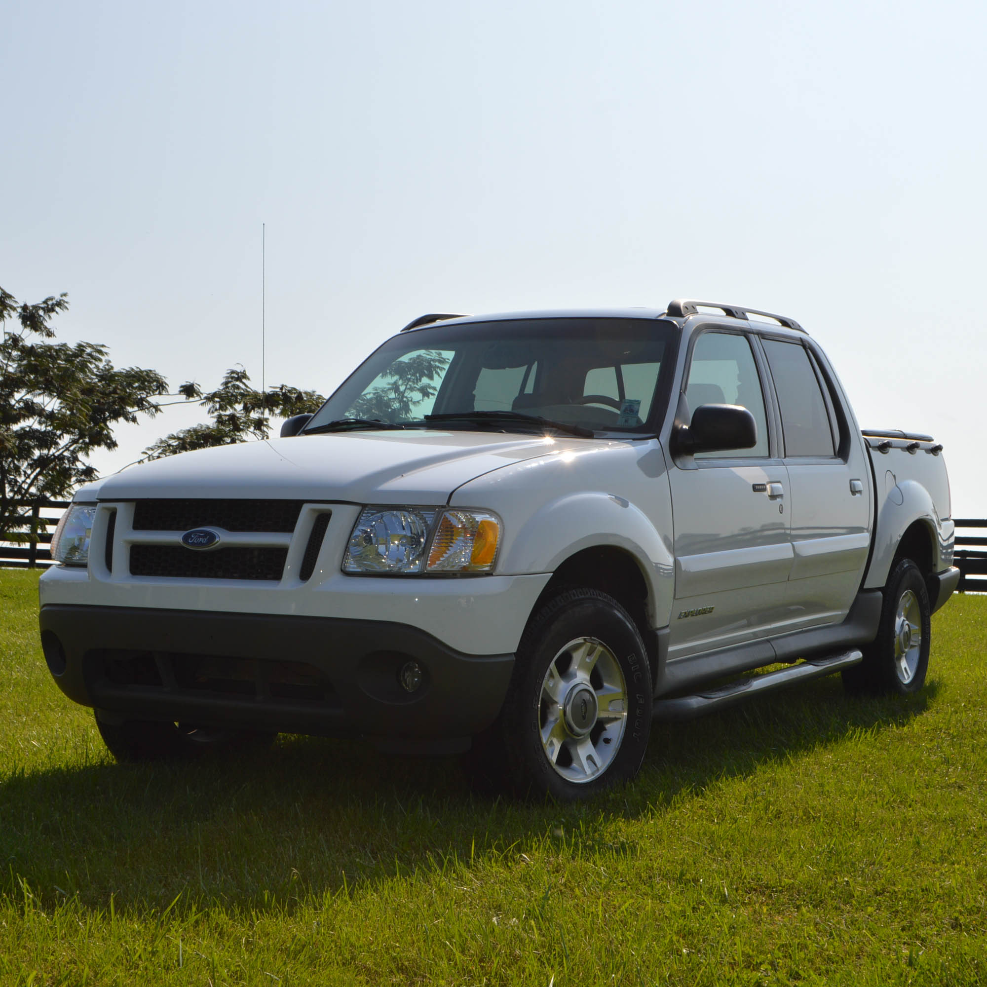 2002 Ford Explorer Sport Trac Pickup Truck EBTH