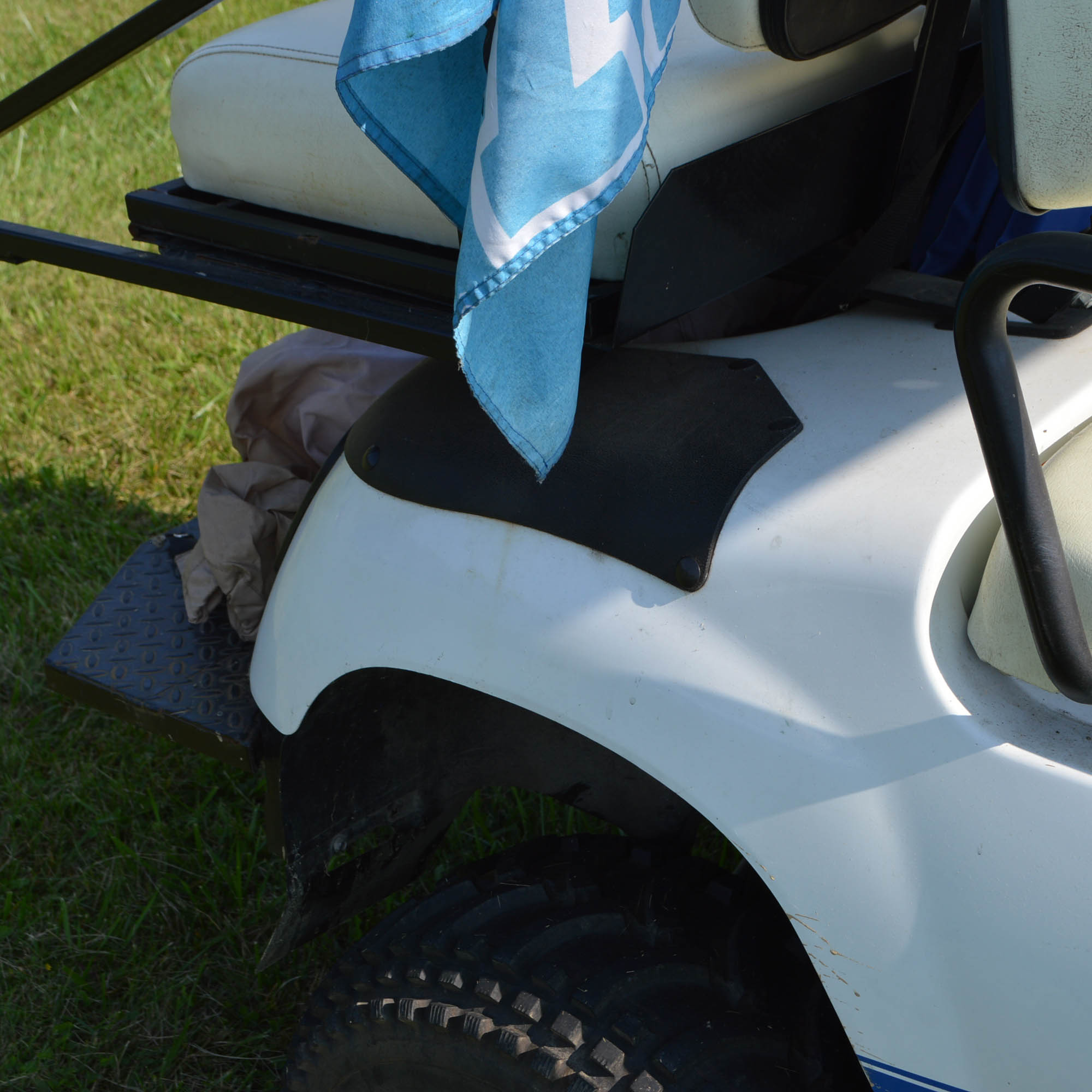 2000 Yamaha G19E University of Kentucky GasPowered Golf Cart EBTH