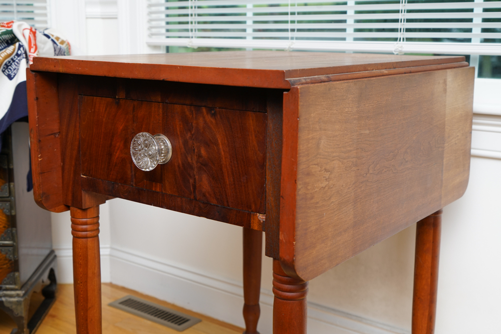 Antique Walnut Drop Leaf Side Table EBTH