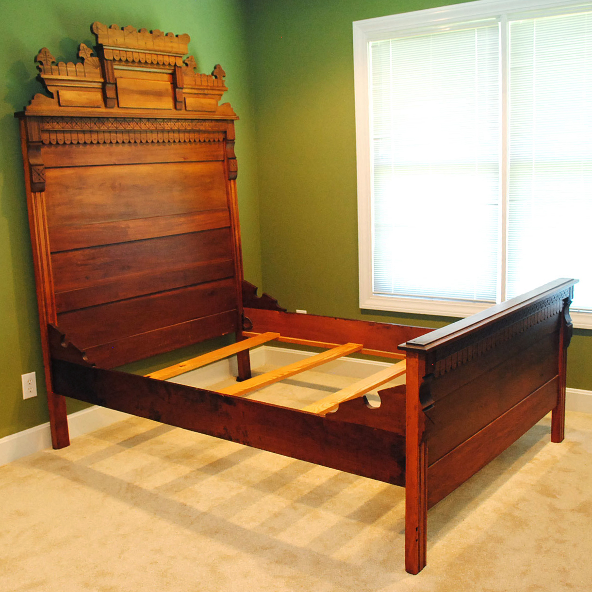 Antique Eastlake Bed Frame EBTH