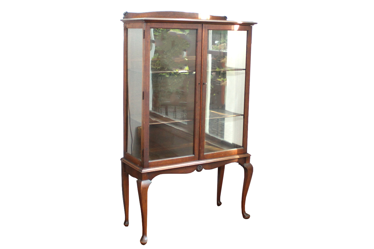 Antique Queen Anne Mahogany China EBTH