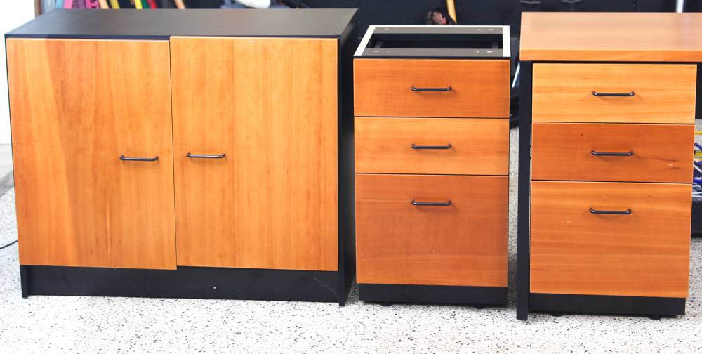 Techline Kneehole Office Desk with EBTH