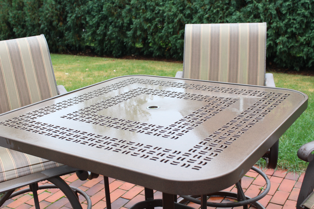 Cast Aluminum High Top Patio Table and Chairs EBTH