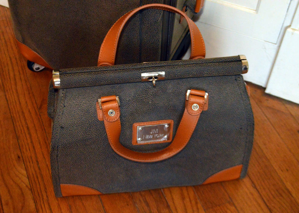 JM New York Luggage Set EBTH