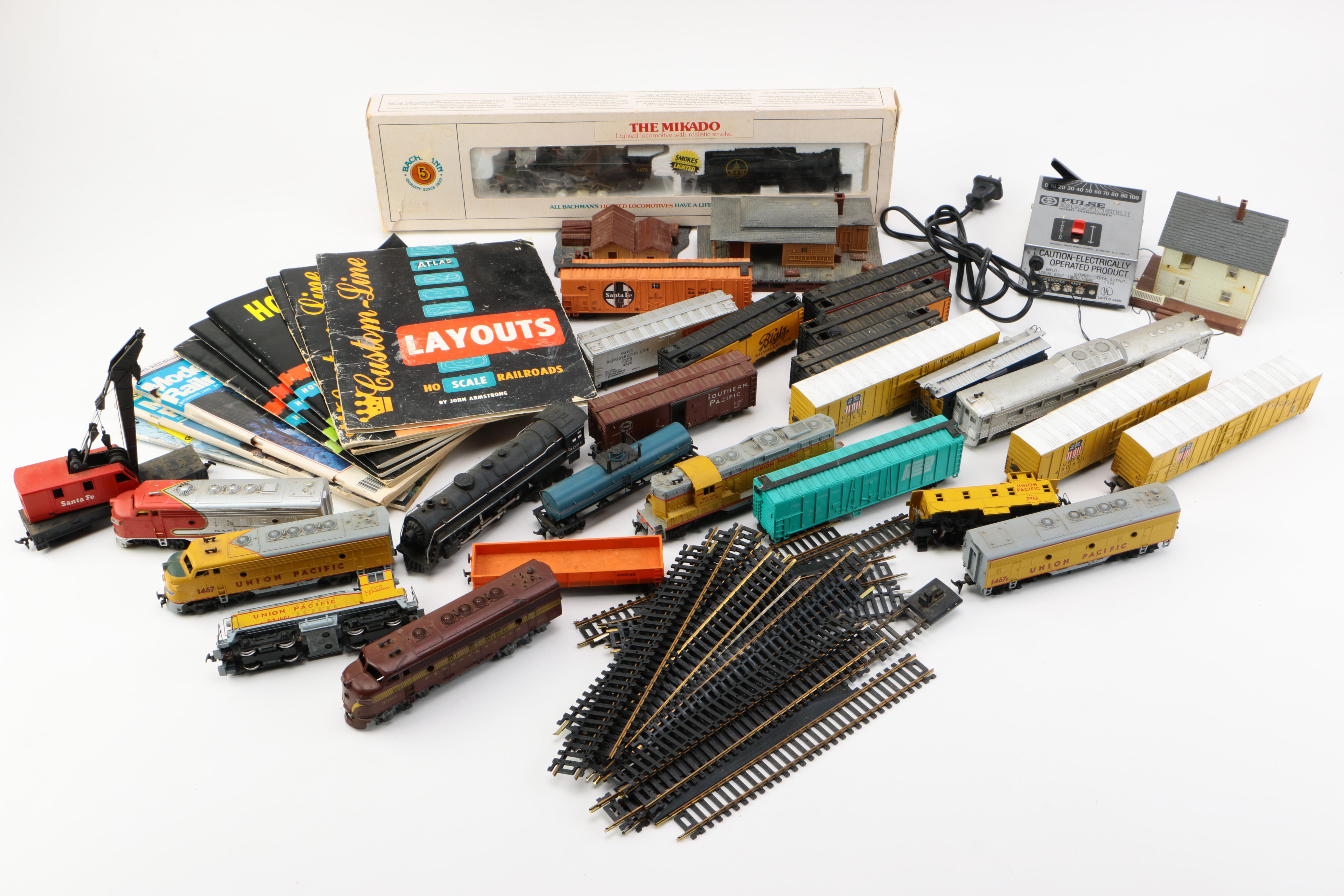 Assortment of Train Cars and Accessories : EBTH