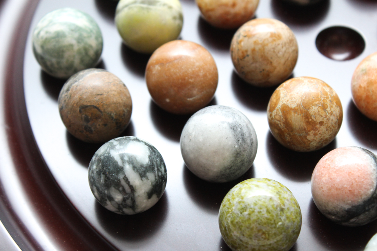 Bombay Company Marble Solitaire Game EBTH