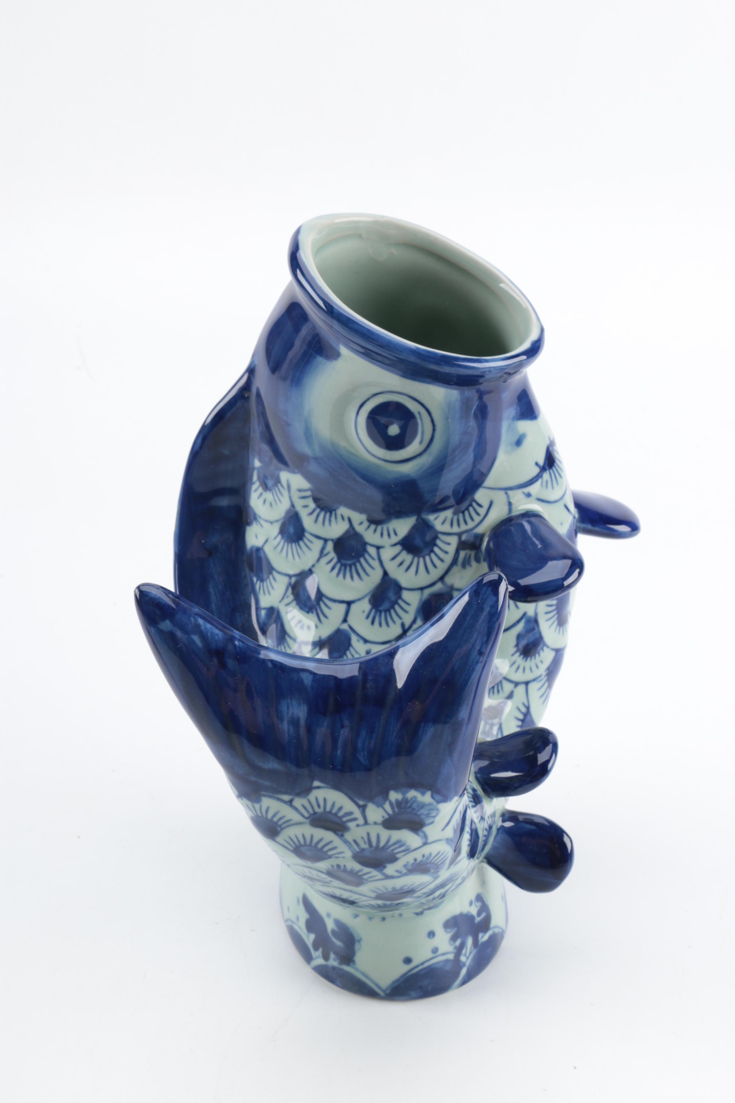 Chinese Blue and White Ceramic Fish Vase with Covered Fish Dishes EBTH