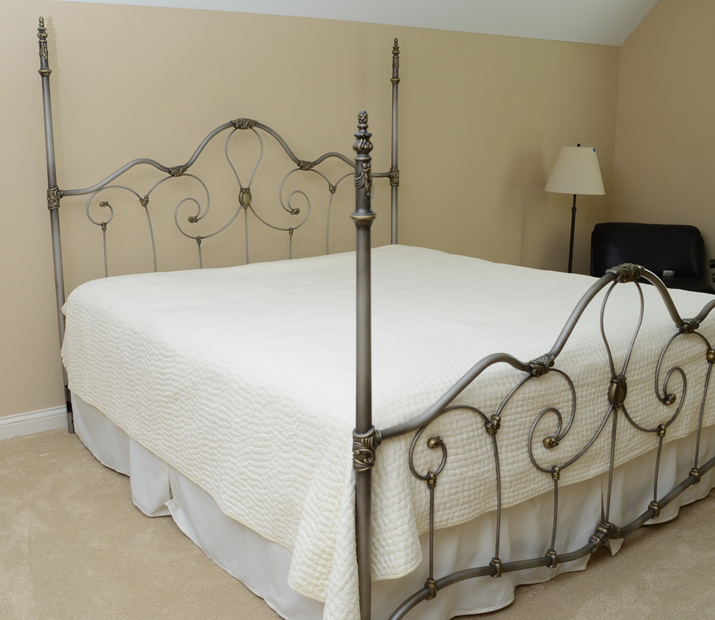 Ornate Four Poster Metal Bed Frame | EBTH