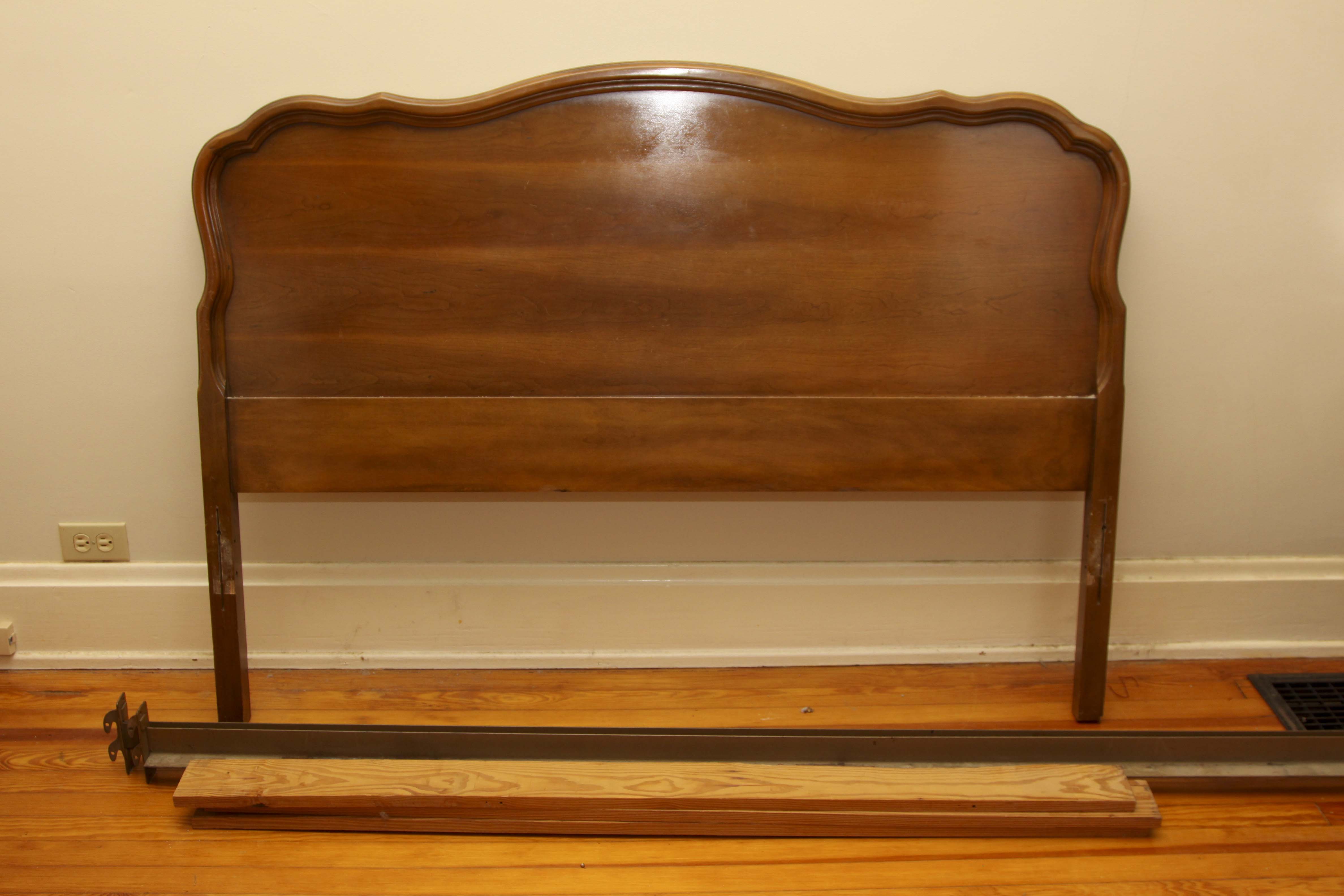 Vintage French Provincial Headboard and Footboard EBTH