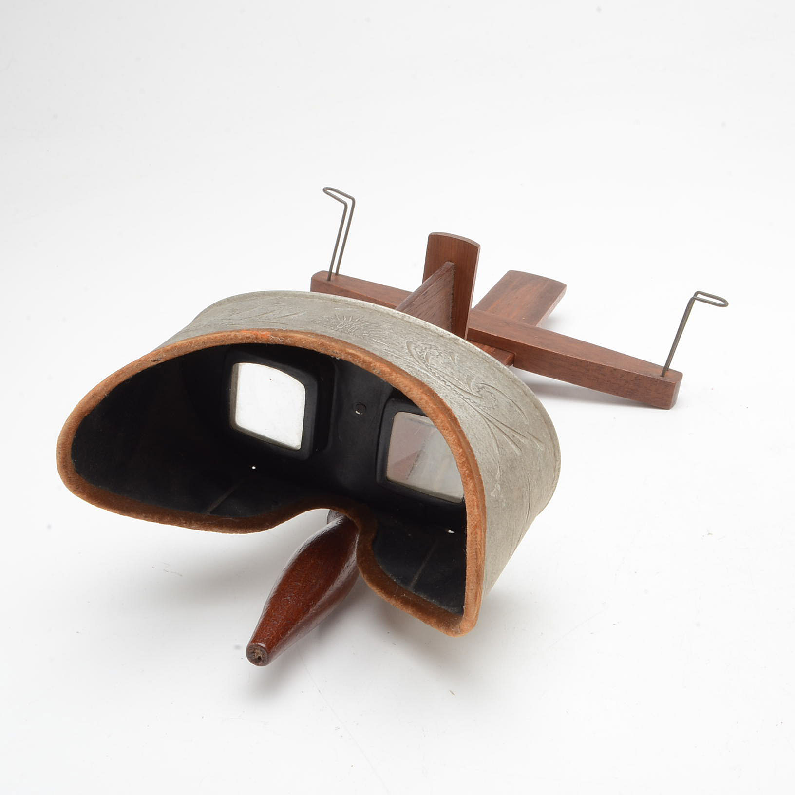 Antique Underwood & Underwood Stereoscope and Slides EBTH