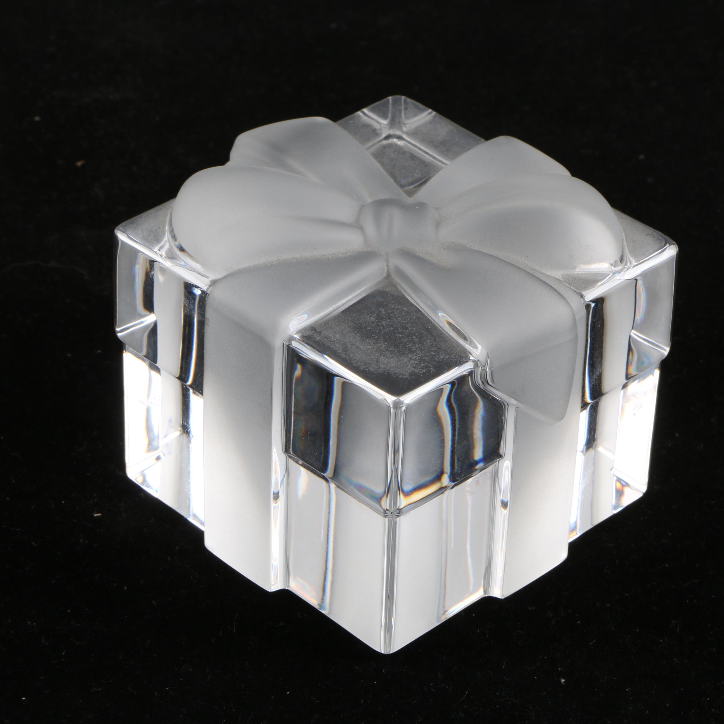 Tiffany & Co. Crystal Gift Box Paperweight EBTH