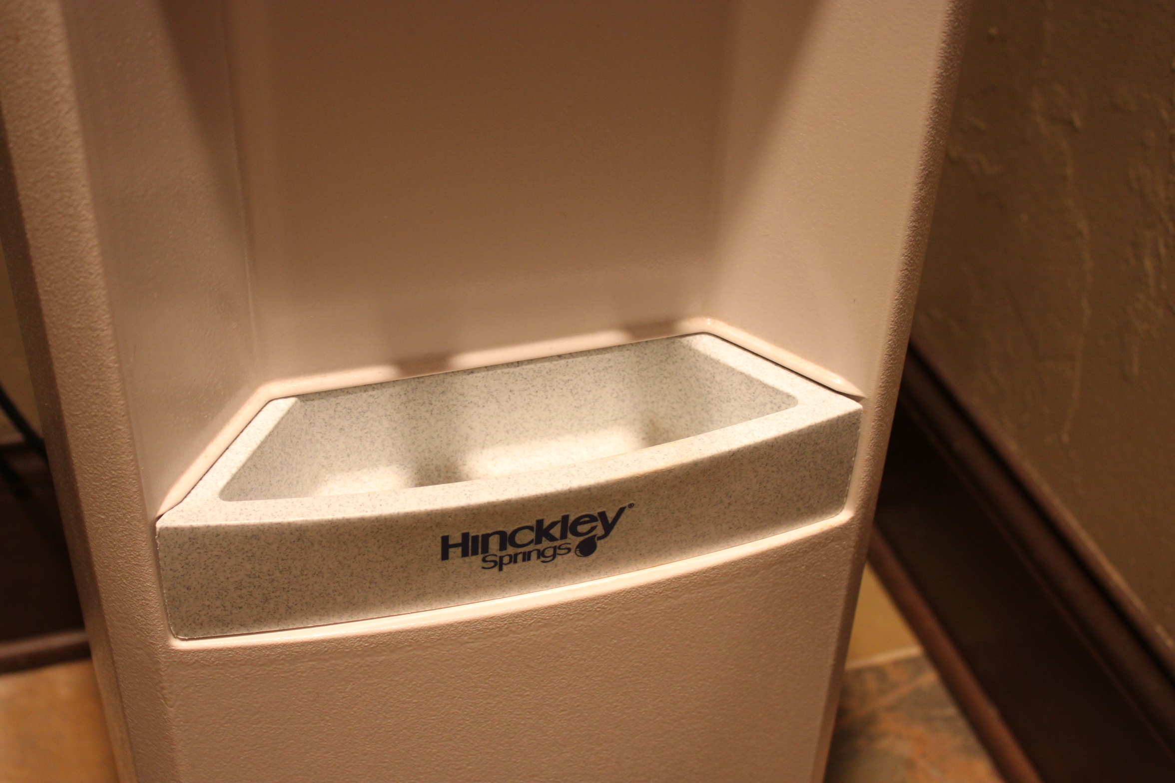 Hinckley Springs "Oasis" Water Dispenser EBTH